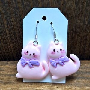 NWT Kawaii Pink Cat Earrings Pierced Purple Bow Collar Cat Lady Dangle Drop